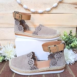 🎀 NWOT •Size 9• Brixie Espadrille Wedge Sandal •Crown Vintage• Women's